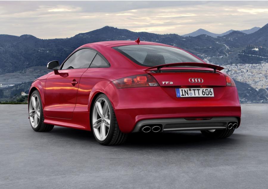  Audi TTS Coupe (8J) 2008 года  (WW) (фото 4 из 19)